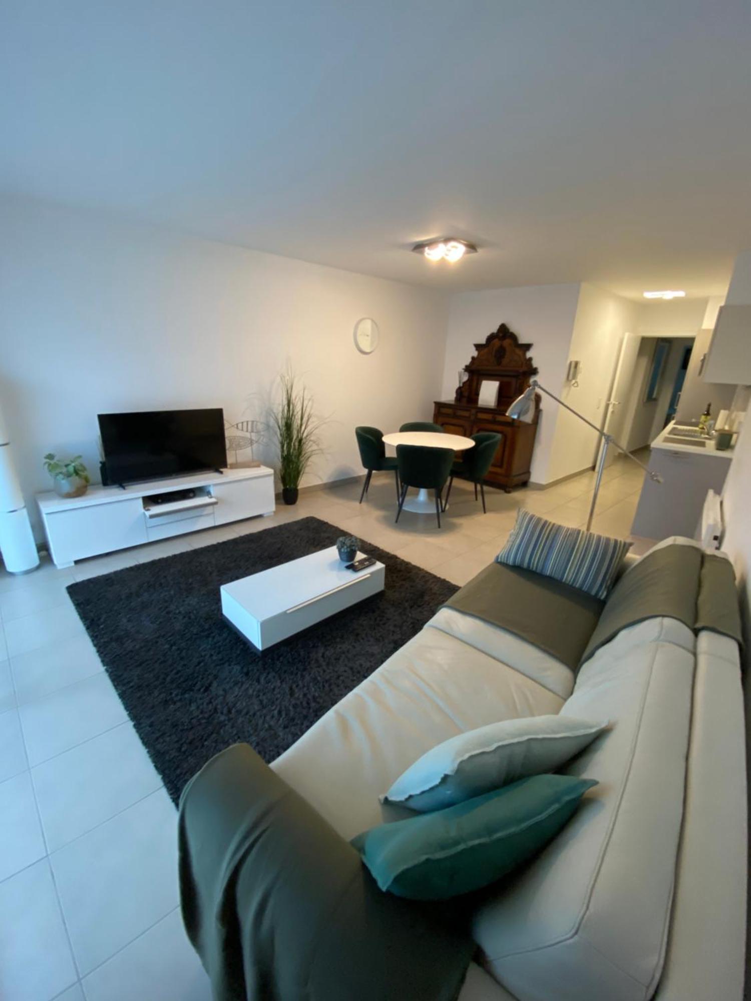 Gezellig Modern Appartement Met Optie Garagebox En In De Buurt Van Strand, Winkels En Restaurants Ostende Extérieur photo